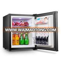 Room CFC Free 2-8 Degree Table Top Display Small Thermoelectric Electronic Mini Bar Refrigerator Without Compressor